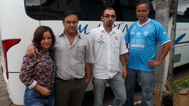 Mauricéia Inácio com o esposo e diretor Cleber Pacheco, o diretor Márcio Siqueira e o diretor Zaga Arruda