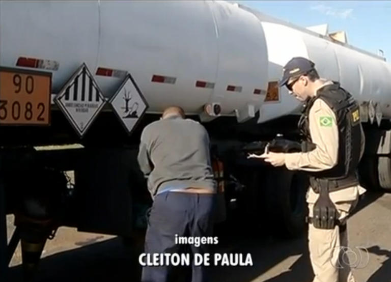 PRF realiza curso de capacitação e reciclagem na fiscalização de transporte de produtos perigosos