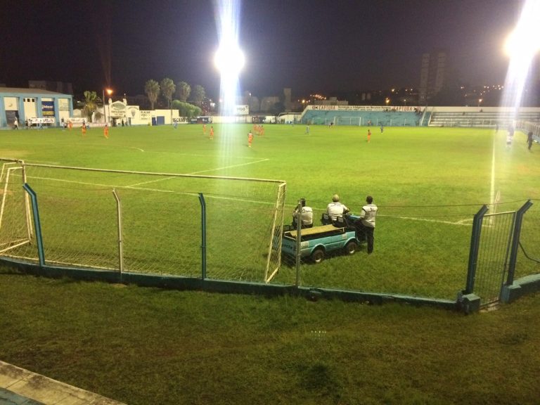 ESPORTES: CRAC vence o Duque de Caxias e praticamente garante a classificação