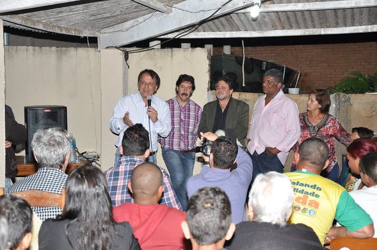 ELEIÇÕES 2016: em Catalão pré-candidatos realizam pré-campanha