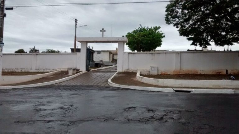 MP assina acordo com município de Catalão para adequação de cemitério