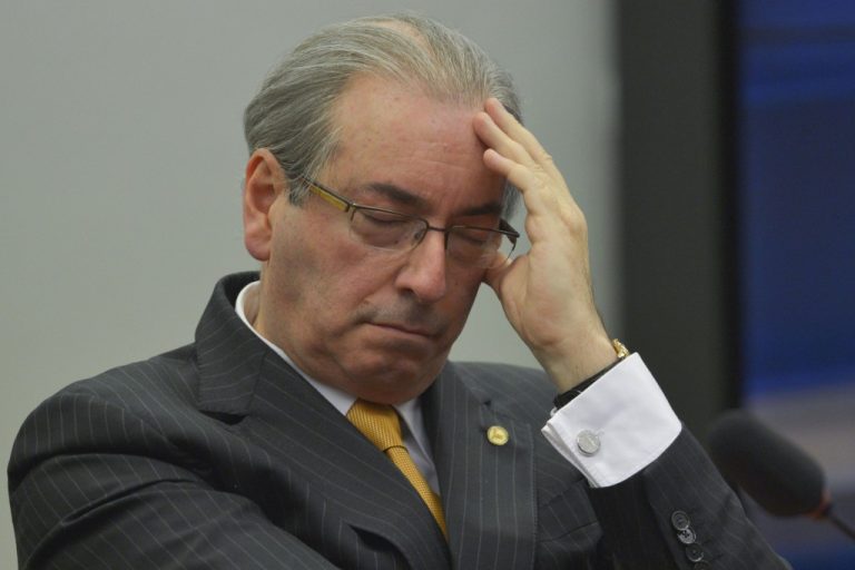 Câmara cassa mandato de Eduardo Cunha por 450 votos a favor e dez contra