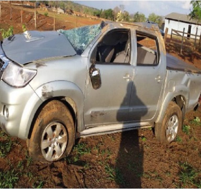 Capotamento é registrado pela PRF