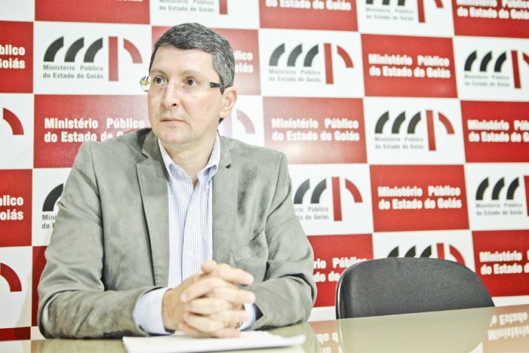 Decisão manda governador encaminhar à Assembleia projeto da data-base dos servidores de 2015 e 2016