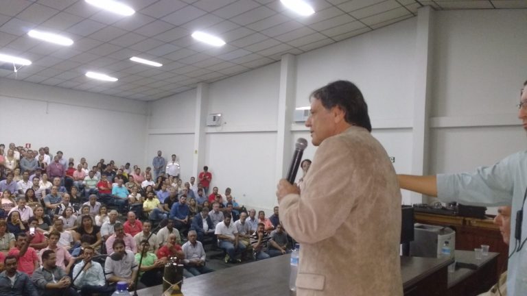 Prefeito eleito Adib Elias (PMDB) apresenta hoje pela manhã o restante do seu secretariado