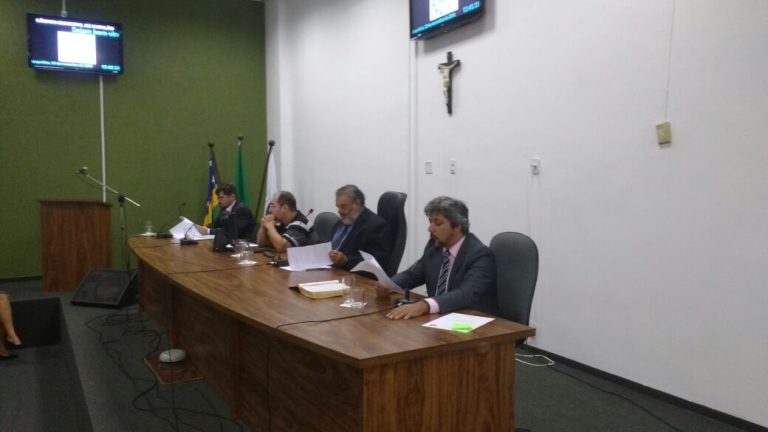 Prefeito de Catalão pede em Projeto de Lei que IPTU seja reduzido em 50%