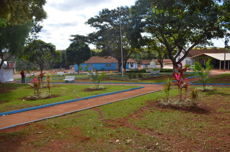QUERO VER NO BLOG: moradores de Santo Antônio do Rio Verde sofrem com as constantes quedas de energia elétrica