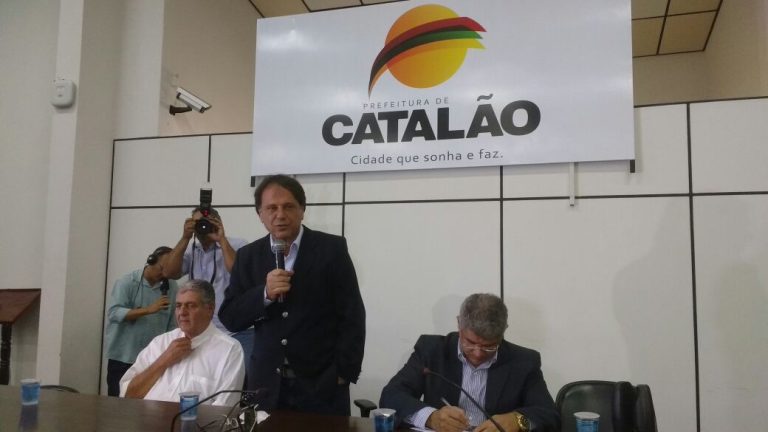 POLÍTICA: Adib Elias (PMDB) apresenta mais 20 nomes para compor equipe de governo da sua administração