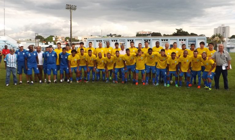 ESPORTES: apresentado o novo elenco do Crac para o campeonato goiano de 2017