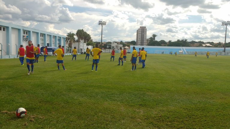 Crac de Catalão encara a URT MG em jogo amistoso fora de casa