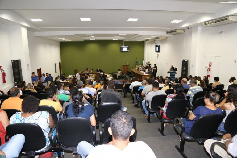 Aprovado pelos vereadores Projeto de Lei que autoriza contratação de servidores para a prefeitura de Catalão