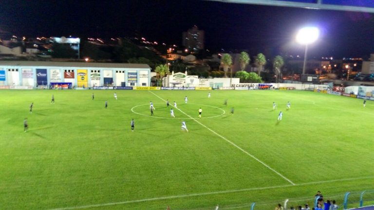 Em Catalão, Crac e Goianésia ficam no empate