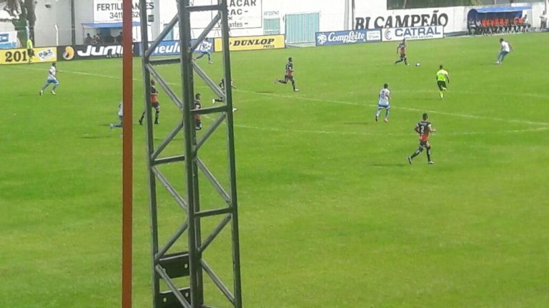 Crac e Anápolis empatam e seguem sem vencer no Goiano