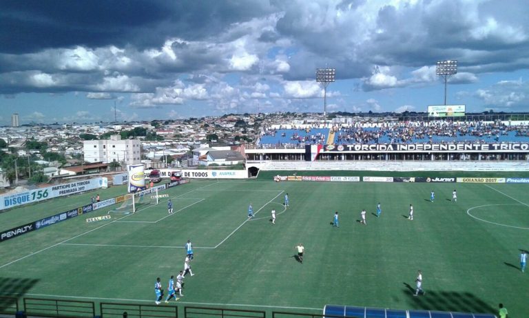 REAÇÃO DO LEÃO: Crac de Catalão marca três vezes e vence Anápolis fora de casa