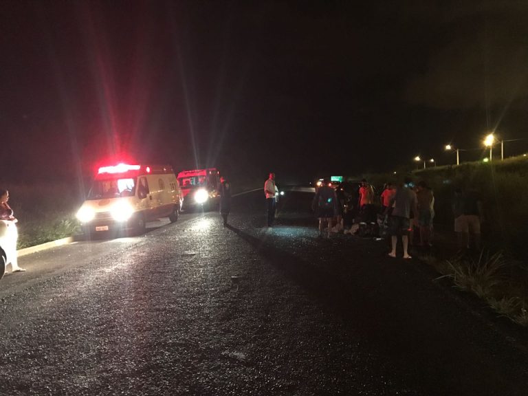 Três pessoas feridas em acidente na GO 330 entre Catalão e Ouvidor