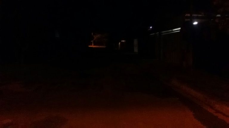 QUERO VER NO BLOG: moradores do Evelina Nuor pedem que lâmpadas queimadas sejam substituídas