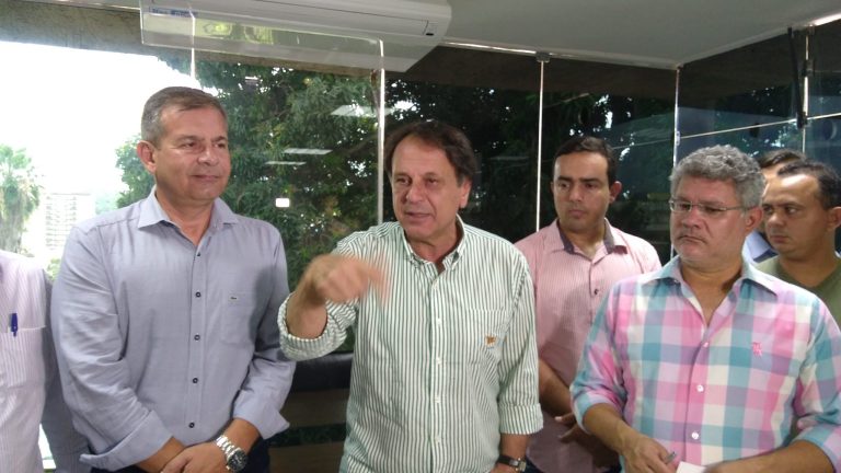 Prefeito de Catalão reduz preço da Área Azul e faz anúncio de ampliação