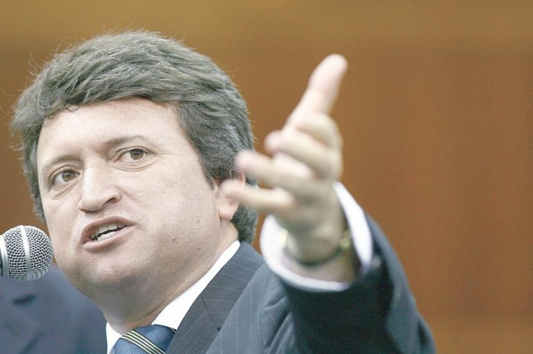 Prefeito de Caldas Novas, Evandro Magal e seu vice são cassados pela Justiça Eleitoral