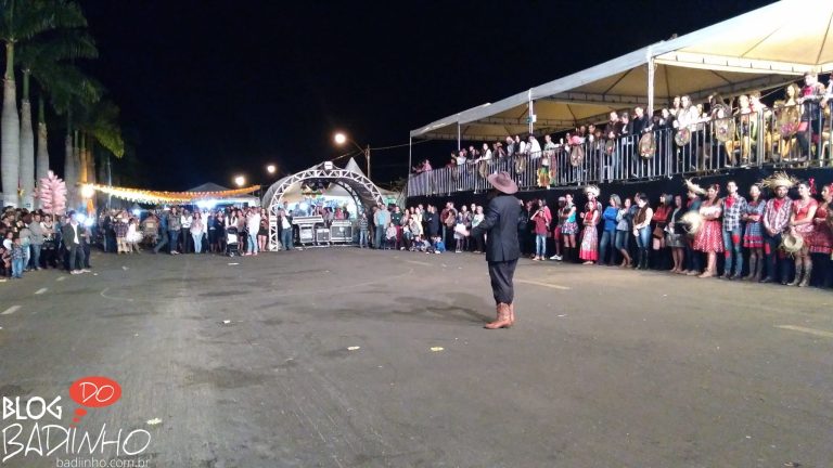 Cerca de três mil pessoas participaram do Arraiá do Lago Azul em Três Ranchos