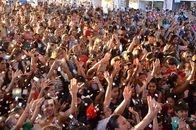 Cavalgada e Show da Expo Kids marcaram o domingo da Expo Catalão