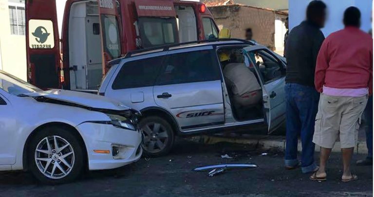 Mulher de 48 anos de idade fica ferida em acidente no Centro de Catalão