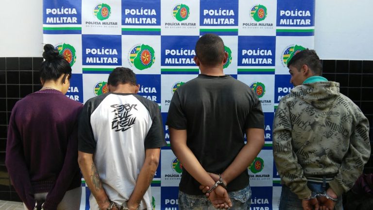 PM de Catalão prende três por roubo de veículo e porte ilegal de arma de fogo