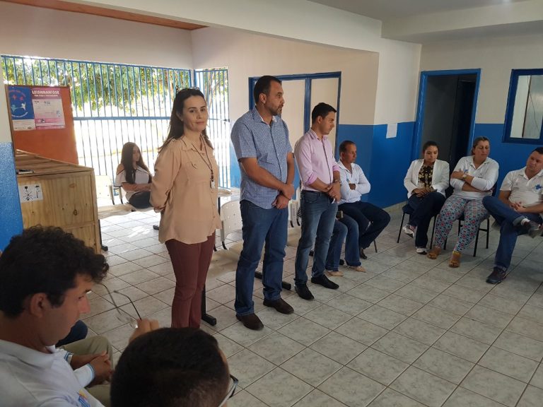 Prefeito de Três Ranchos, Hugo Deleon, apresenta nova Secretária de Saúde