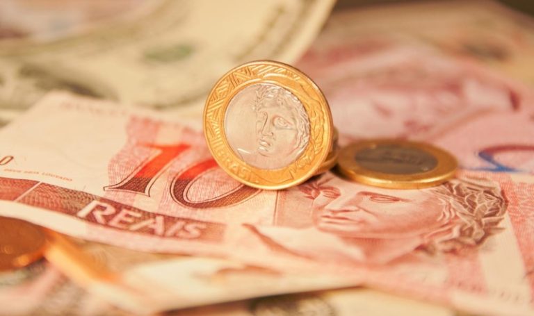 Receita abre hoje consulta ao segundo lote de restituição do Imposto de Renda