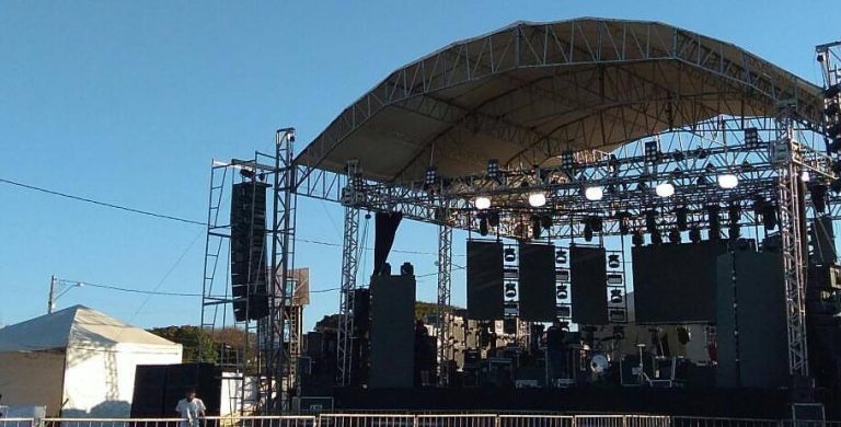 Bruno e Marrone cantam daqui a pouco no Parque de Exposições de Catalão