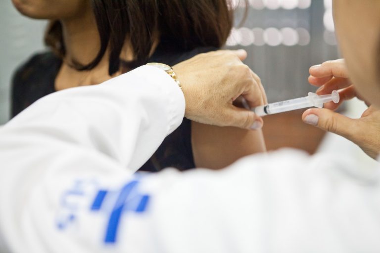 Inciada a Campanha Nacional de Vacinação Contra HPV E Meningite C