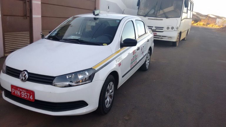 Taxista é roubado em Uberlândia MG e veículo é abandonado em bairro de Catalão