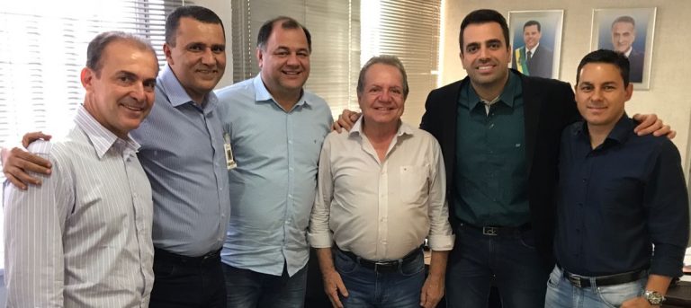 Prefeito de Três Ranchos se reúne com diretores da Agetop