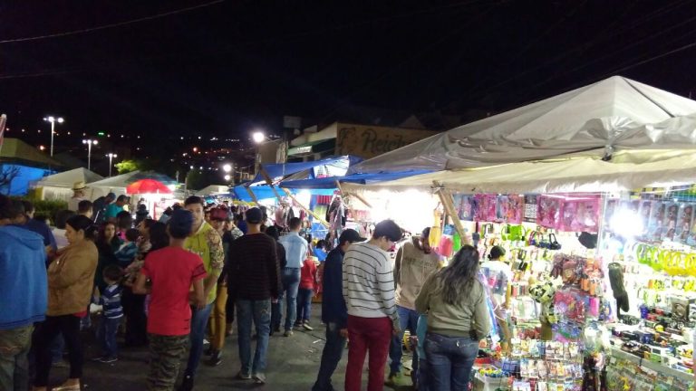 Barraquinhas funcionam até amanhã, quinta-feira (12)