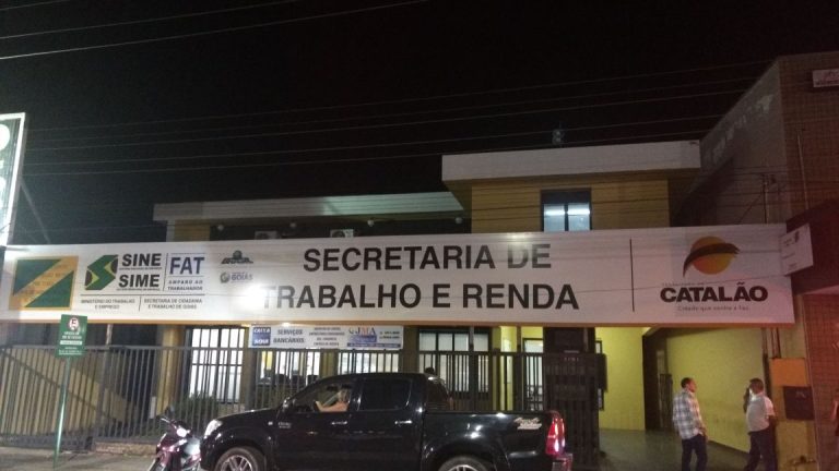 Carro e equipamentos da Secretário do Trabalho e Renda foram roubados durante o feriado