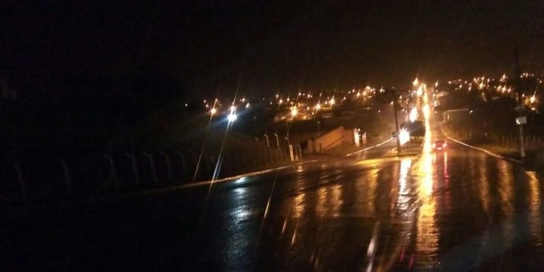 Depois de três semanas de estiagem e de muito calor, chuva voltou a cair em Catalão