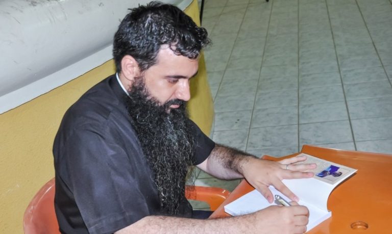 Lançamento literário: Padre Murah Rannier Peixoto, lança livro “As Terras do Divino Espírito Santo”