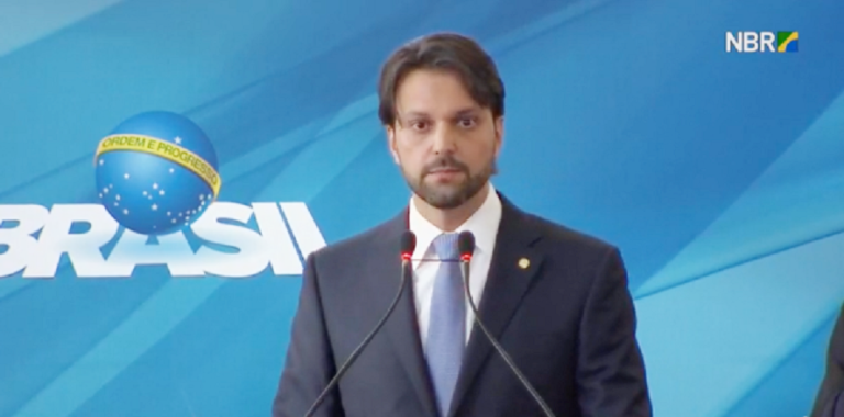 Ministros Alexandre Baldy e Helder Barbalho confirmam agenda na próxima semana em Catalão, afirma Coluna Giro do jornal O Popular