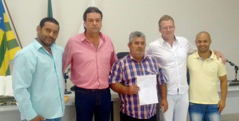 Grupo de Onofre Galdino (PMDB) sofre nova derrota e Juiz determina a realização de eleição na Câmara Municipal de Ouvidor ainda neste ano