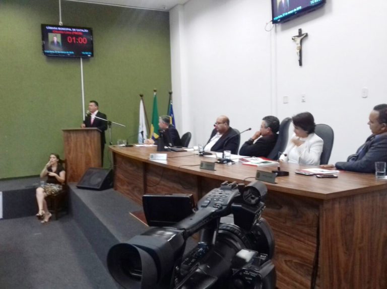 Projeto Lei de regulamentação do mototaxistas de Catalão; vereadores aprovaram 10 emendas na última sessão