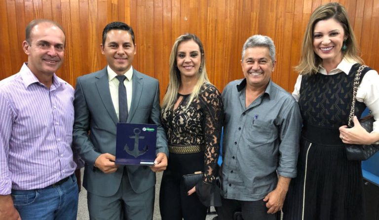 Três Ranchos: Hugo Deleon é premiado em Goiânia