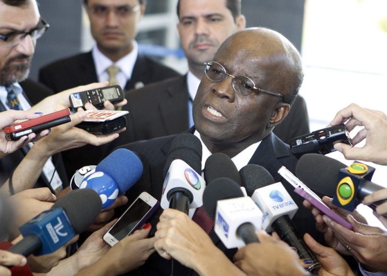 Joaquim Barbosa se filia ao PSB e pode ser candidato à Presidência