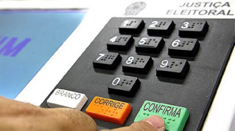 Termina sexta-feira prazo para janela de troca partidária