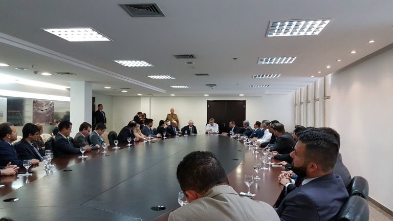 José Eliton se reúne com delegados da Polícia Civil