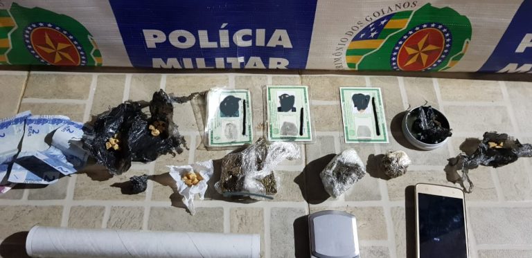 PM de Catalão prende casal por tráfico de drogas