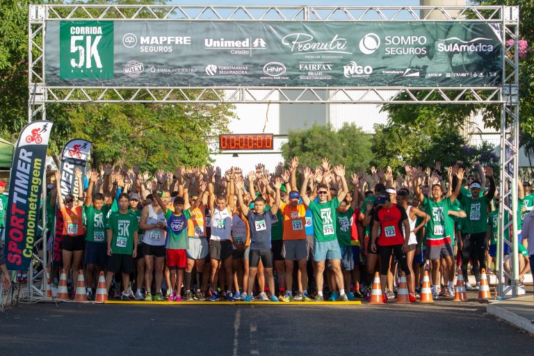 Corrida 5K Mitsubishi Motors empolga os participantes com percurso dentro da fábrica em Catalão (GO)