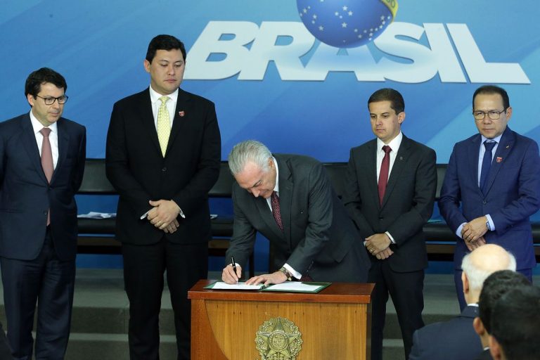 Regulamentado saque de contas inativas do PIS/Pasep a todas as idades