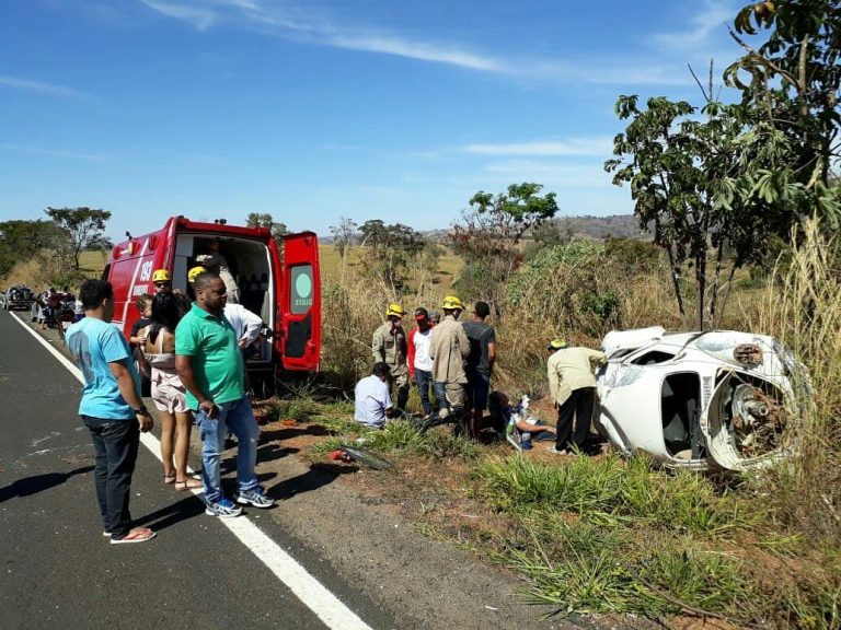 Acidente na GO 352 entre Catalão e Davinópolis deixa duas pessoas feridas