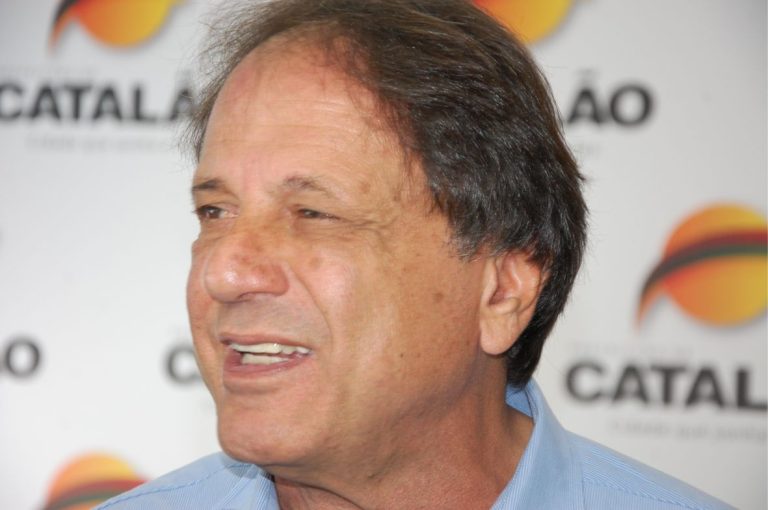 Adib Elias vai se afastar da Prefeitura de Catalão para coordenar campanha eleitoral de Caiado; médico João Sebba assumirá comando da cidade