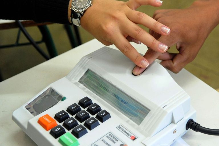 Escolha de vice mobiliza negociações políticas em corrida presidencial