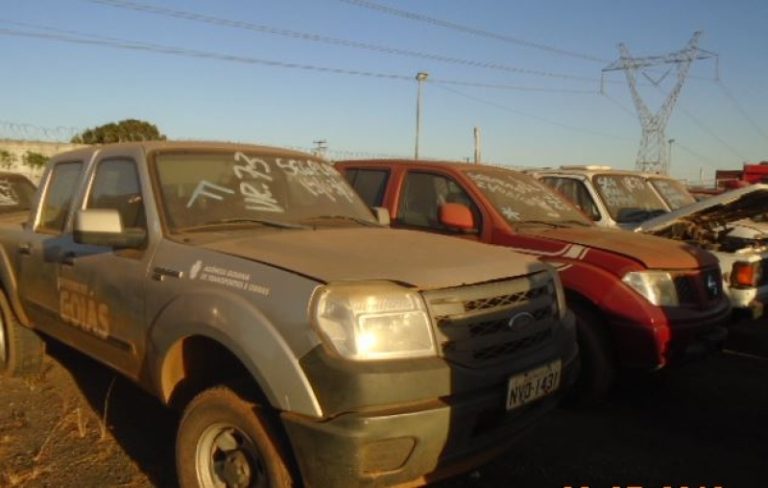 Leilão vai oferecer 109 itens, entre carros, motos e jetski